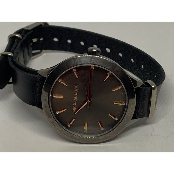 Michael Kors MK3537 Unisex Leather Analog Gray Dial Genuine Wrist Watch GE185 - Picture 6 of 11